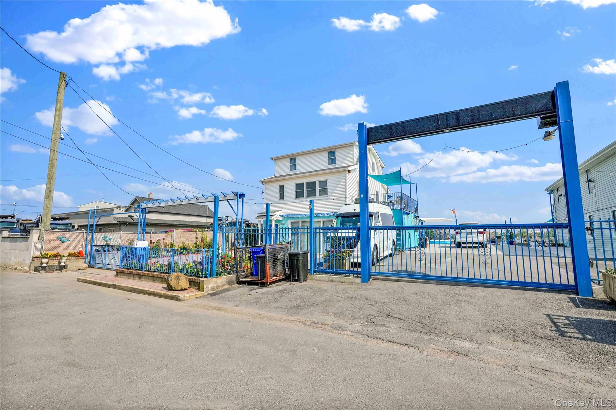 Single Family Bayview  Queens, NY 11422, MLS-898405-4