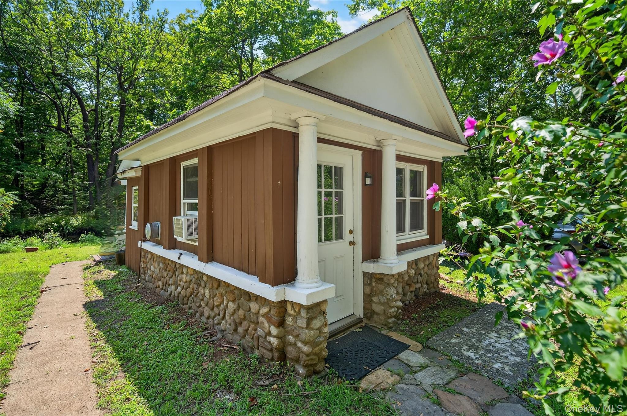 Single Family Seven Lakes  Rockland County, NY 10974, MLS-898409-12