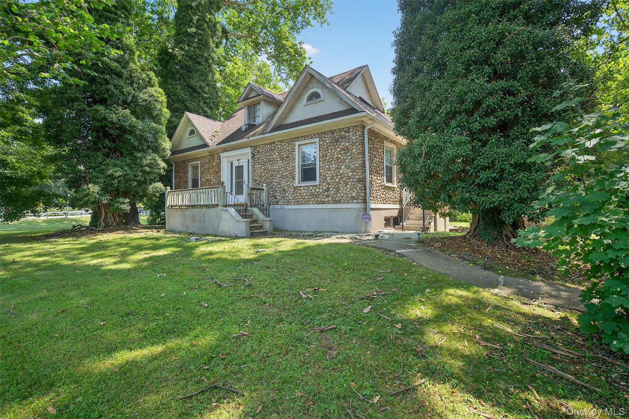 Single Family Seven Lakes  Rockland County, NY 10974, MLS-898409-2