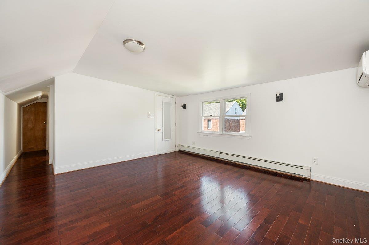 Single Family Hering  Bronx, NY 10461, MLS-898419-14