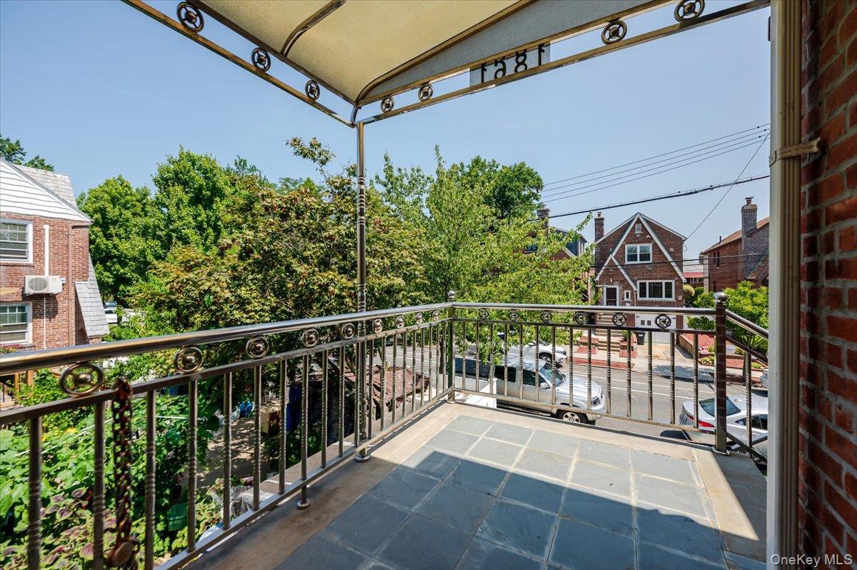 Single Family Hering  Bronx, NY 10461, MLS-898419-2