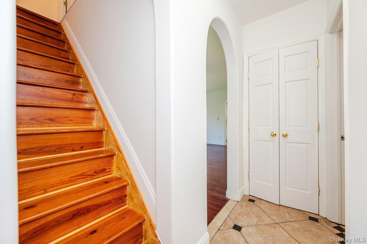 Single Family Hering  Bronx, NY 10461, MLS-898419-7