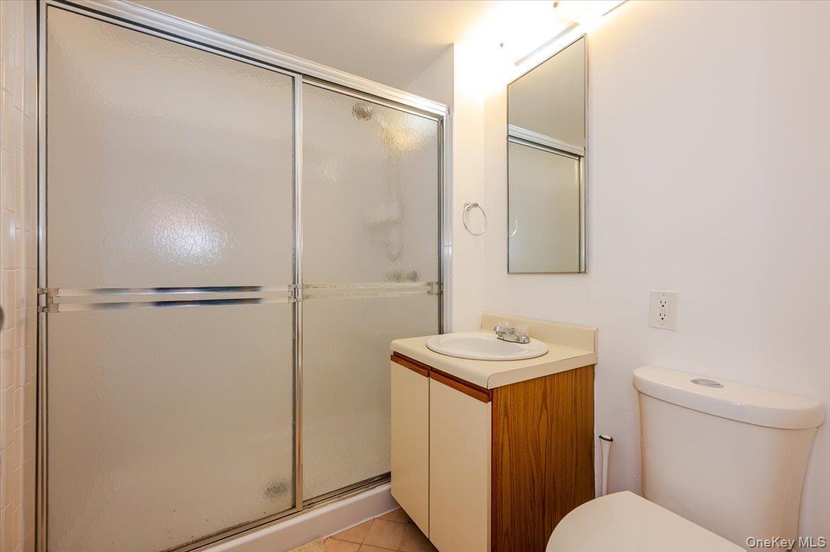 Condo Broadway Nassau County, NY 11561, MLS-898431-14