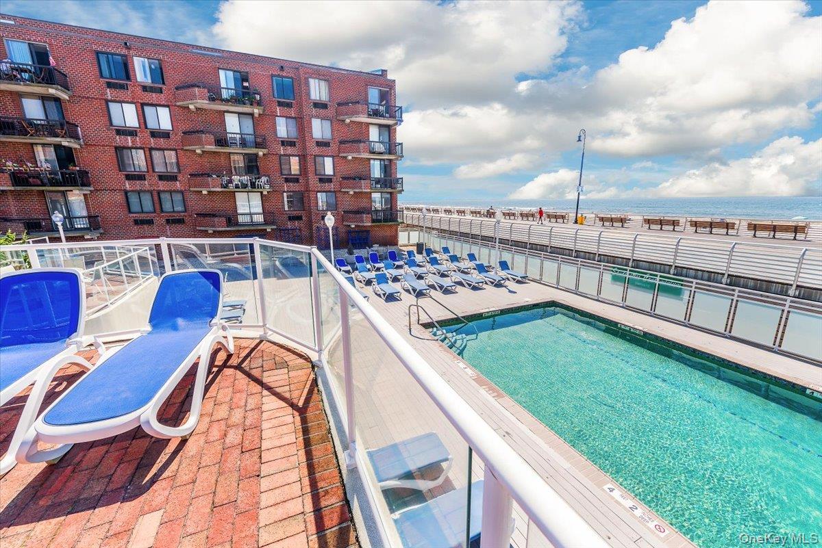 Condo Broadway Nassau County, NY 11561, MLS-898431-20