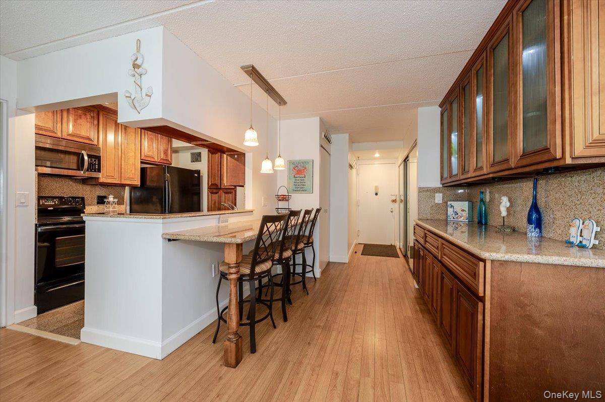 Condo Broadway Nassau County, NY 11561, MLS-898431-7