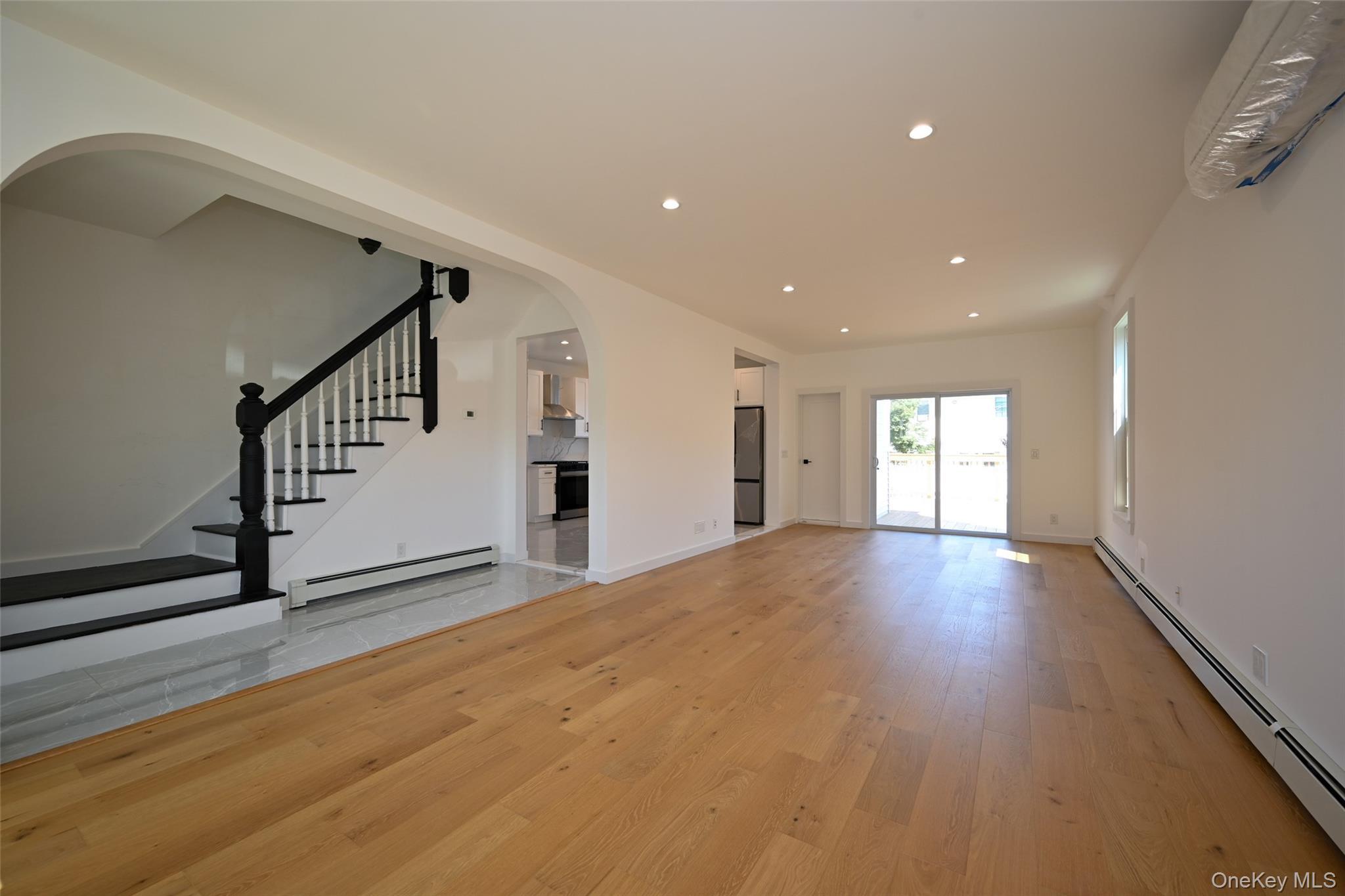 Single Family 13th Queens, NY 11357, MLS-898501-5