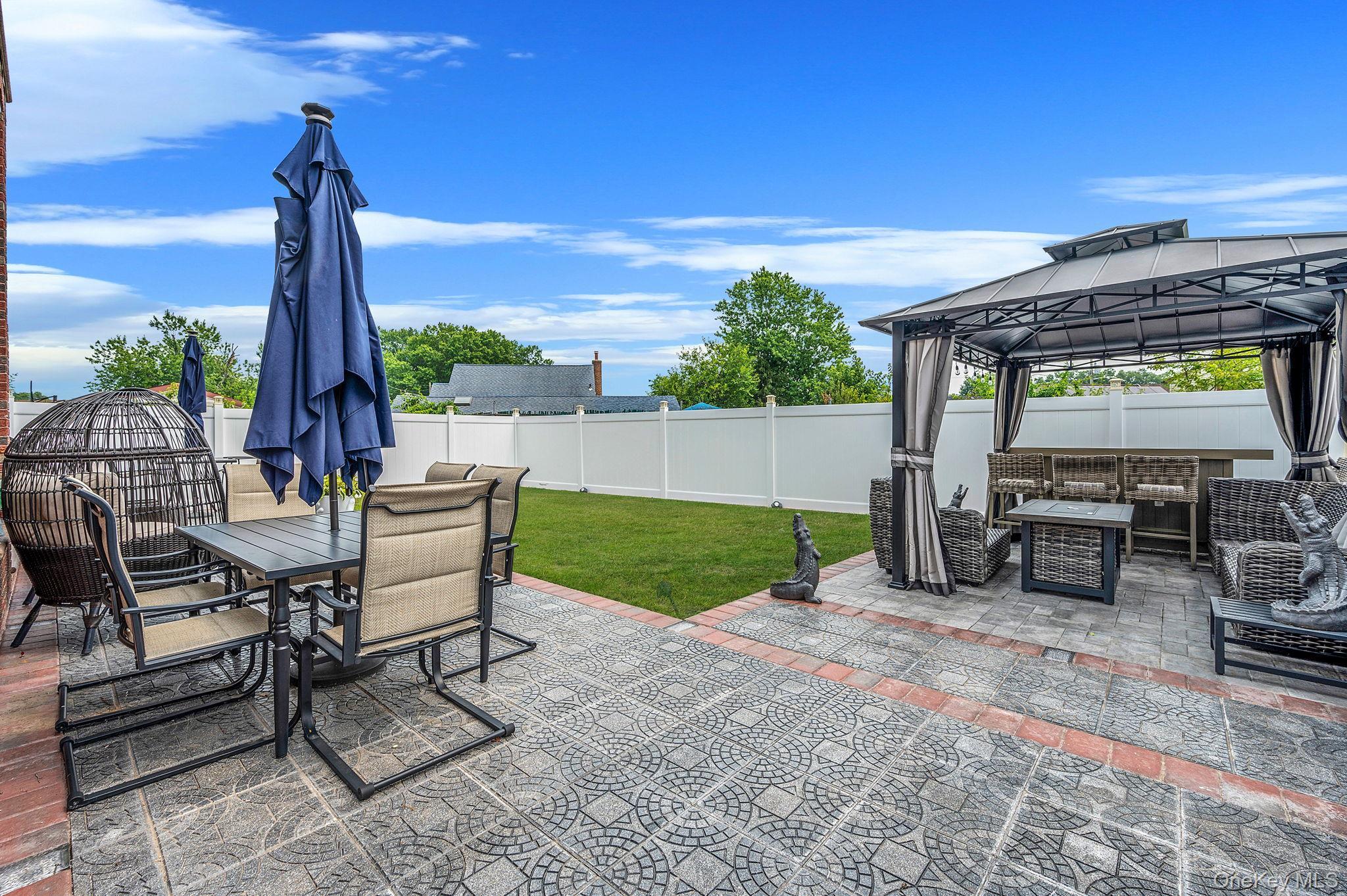 Single Family Arthur Nassau County, NY 11001, MLS-898511-14