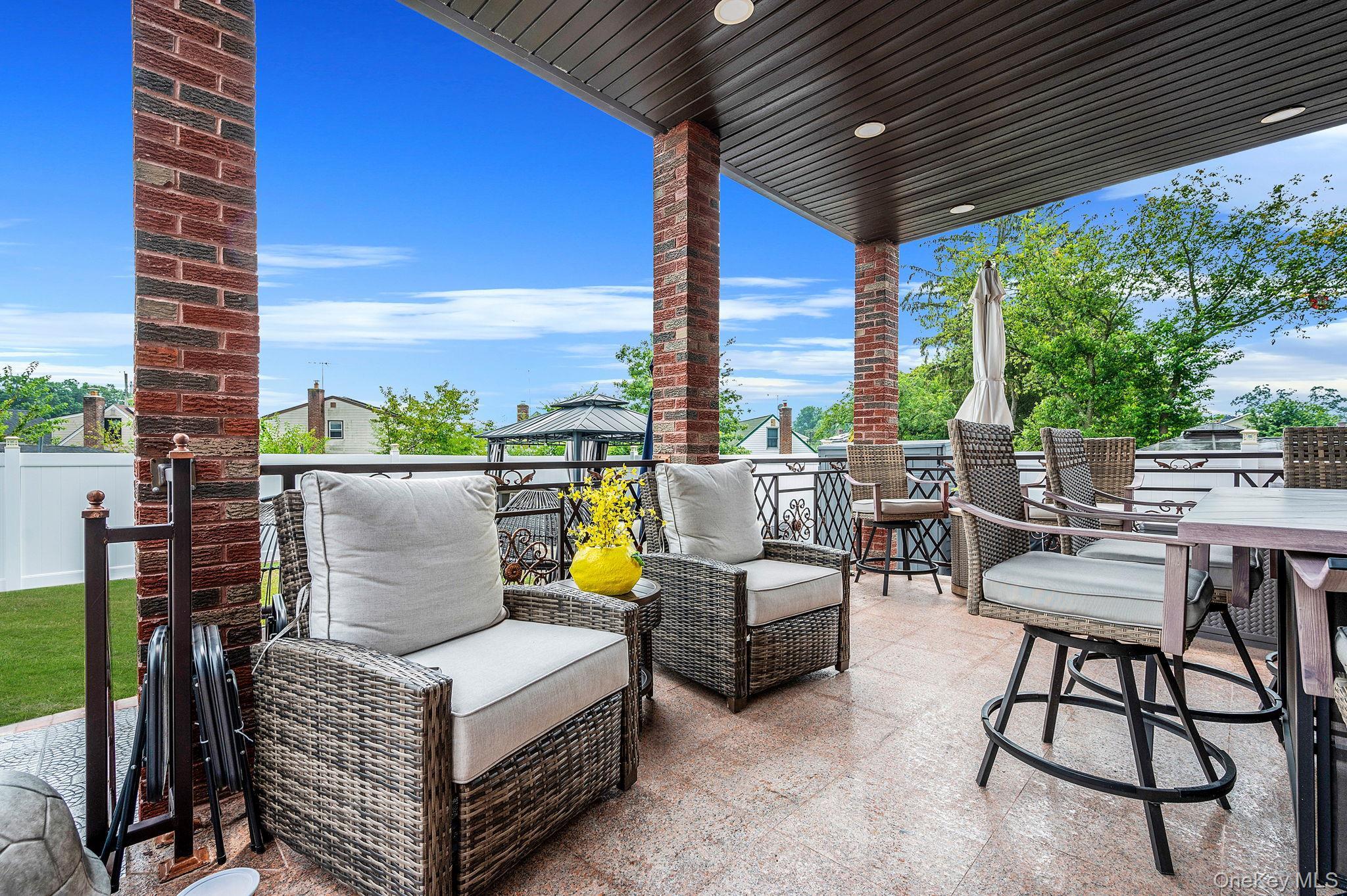 Single Family Arthur Nassau County, NY 11001, MLS-898511-17