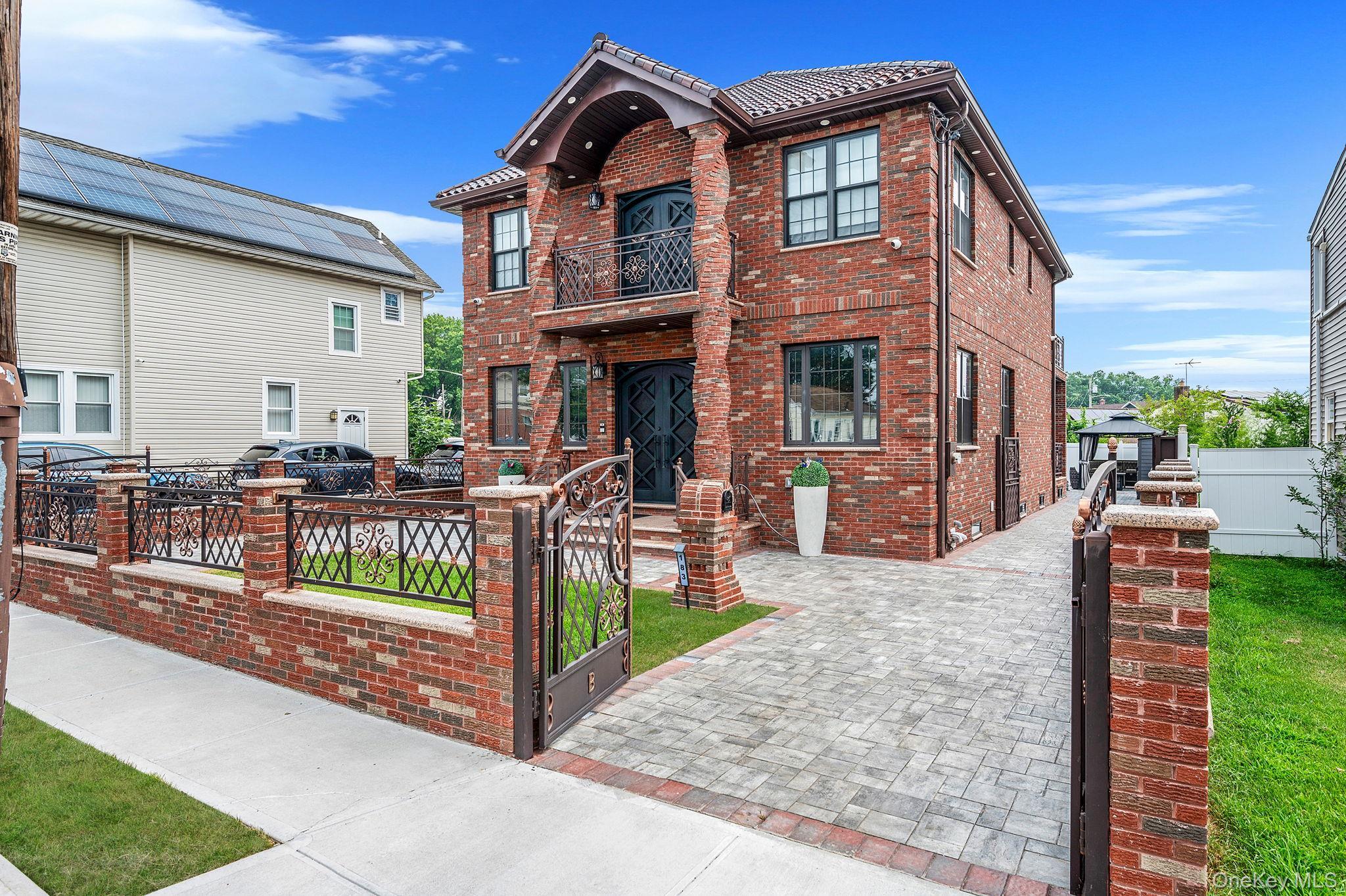 Single Family Arthur Nassau County, NY 11001, MLS-898511-18