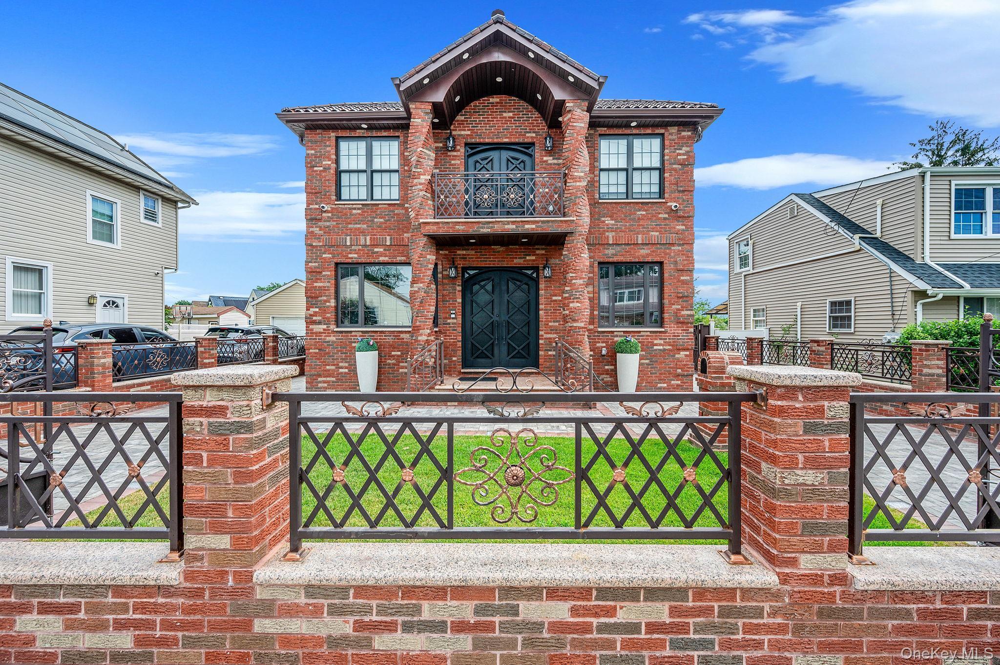 Single Family Arthur Nassau County, NY 11001, MLS-898511-19