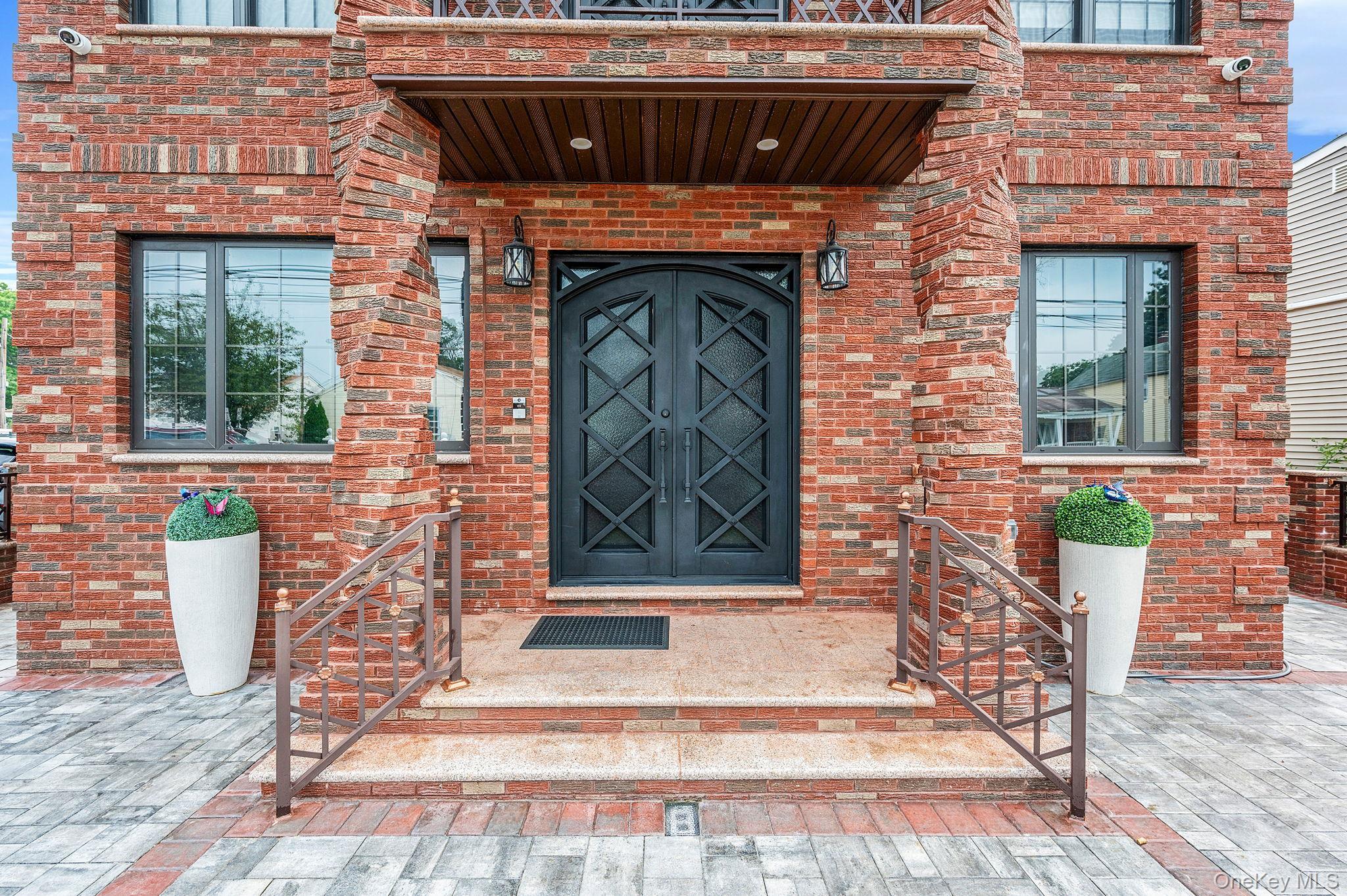 Single Family Arthur Nassau County, NY 11001, MLS-898511-2