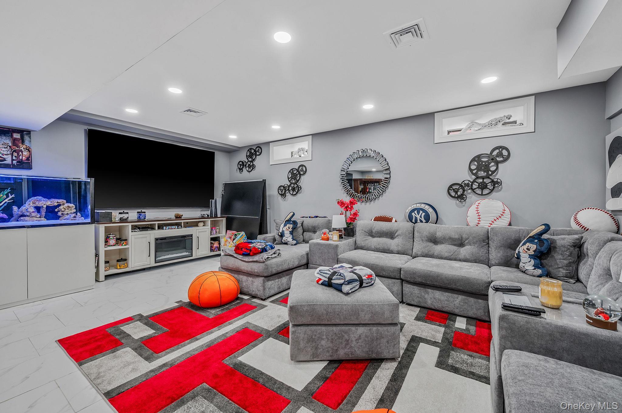 Single Family Arthur Nassau County, NY 11001, MLS-898511-37