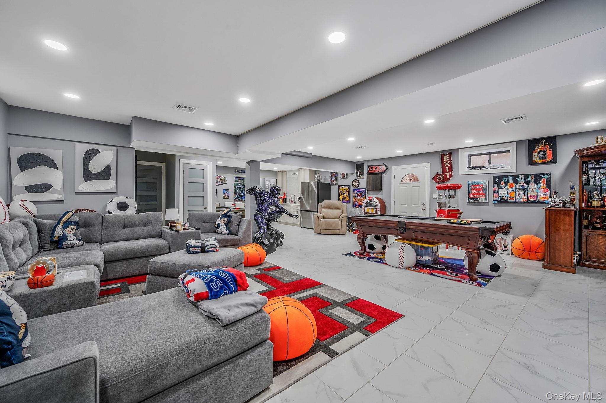 Single Family Arthur Nassau County, NY 11001, MLS-898511-38