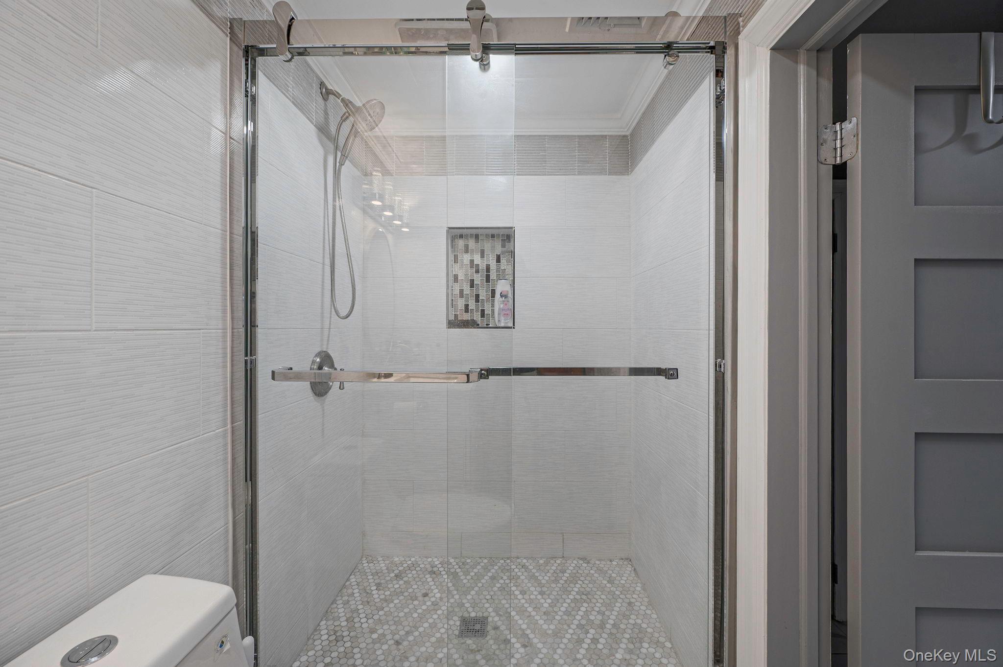 Single Family Arthur Nassau County, NY 11001, MLS-898511-40