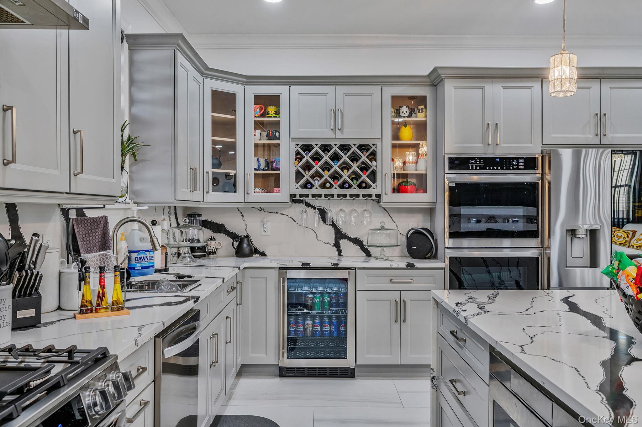 Single Family Arthur Nassau County, NY 11001, MLS-898511-6