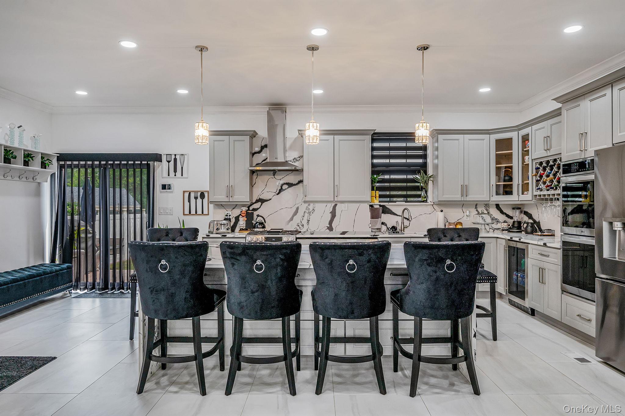 Single Family Arthur Nassau County, NY 11001, MLS-898511-7