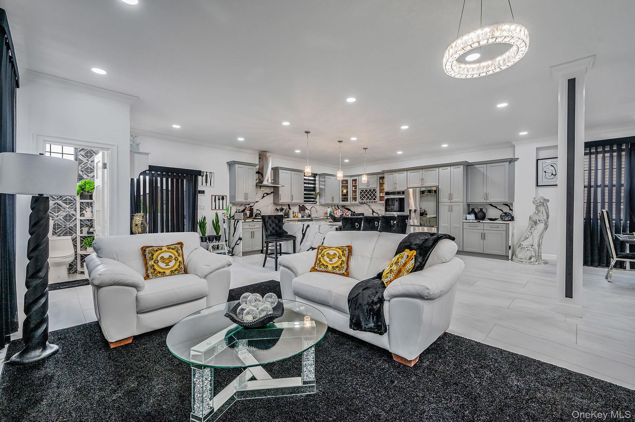 Single Family Arthur Nassau County, NY 11001, MLS-898511-9