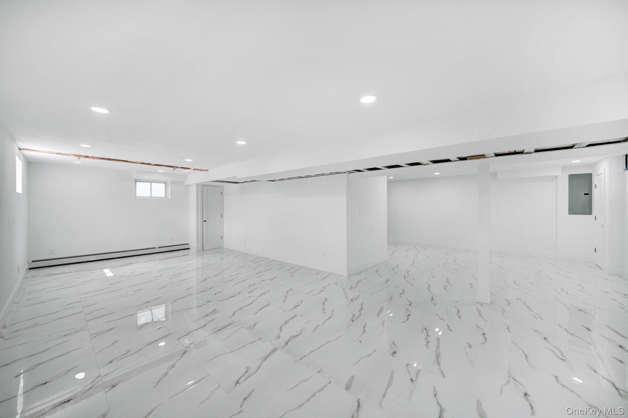 Single Family Oak  Suffolk County, NY 11746, MLS-898518-17