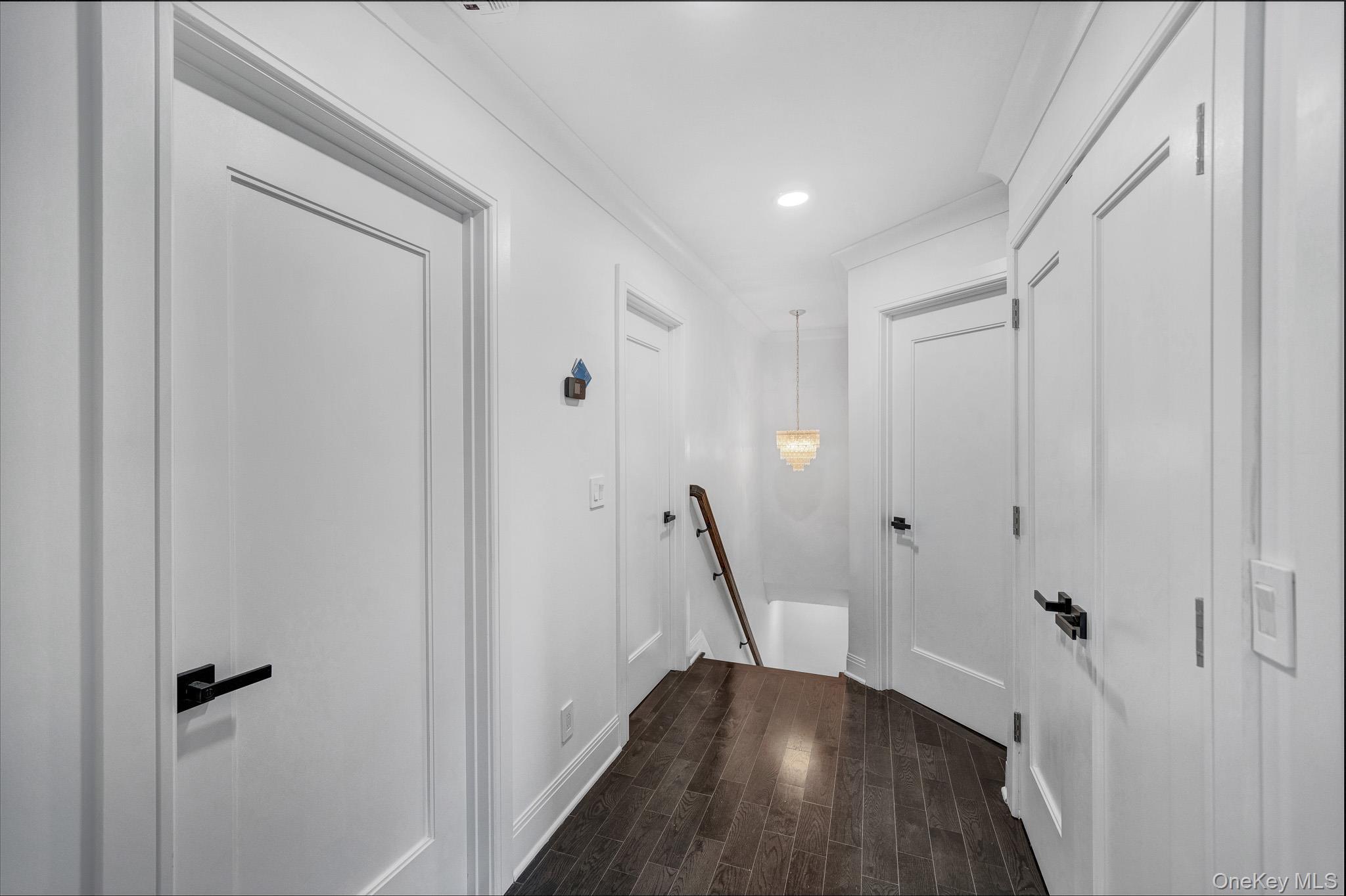 Single Family Oak  Suffolk County, NY 11746, MLS-898518-28