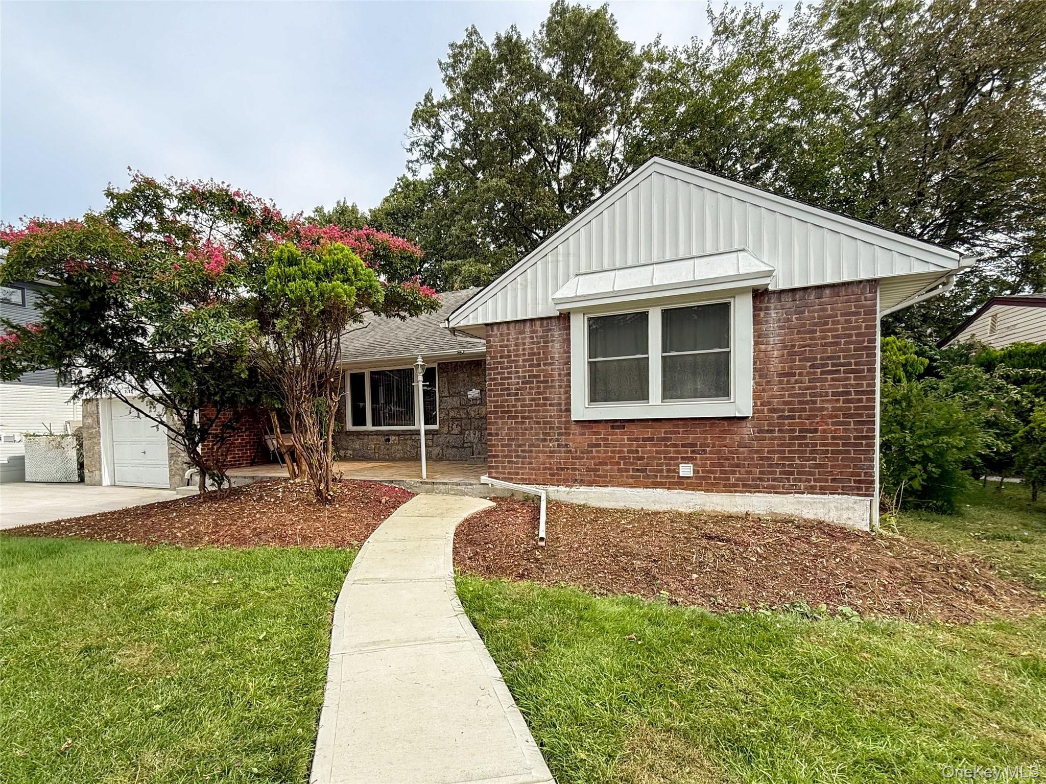 Single Family Stafford  Nassau County, NY 11580, MLS-898531-2