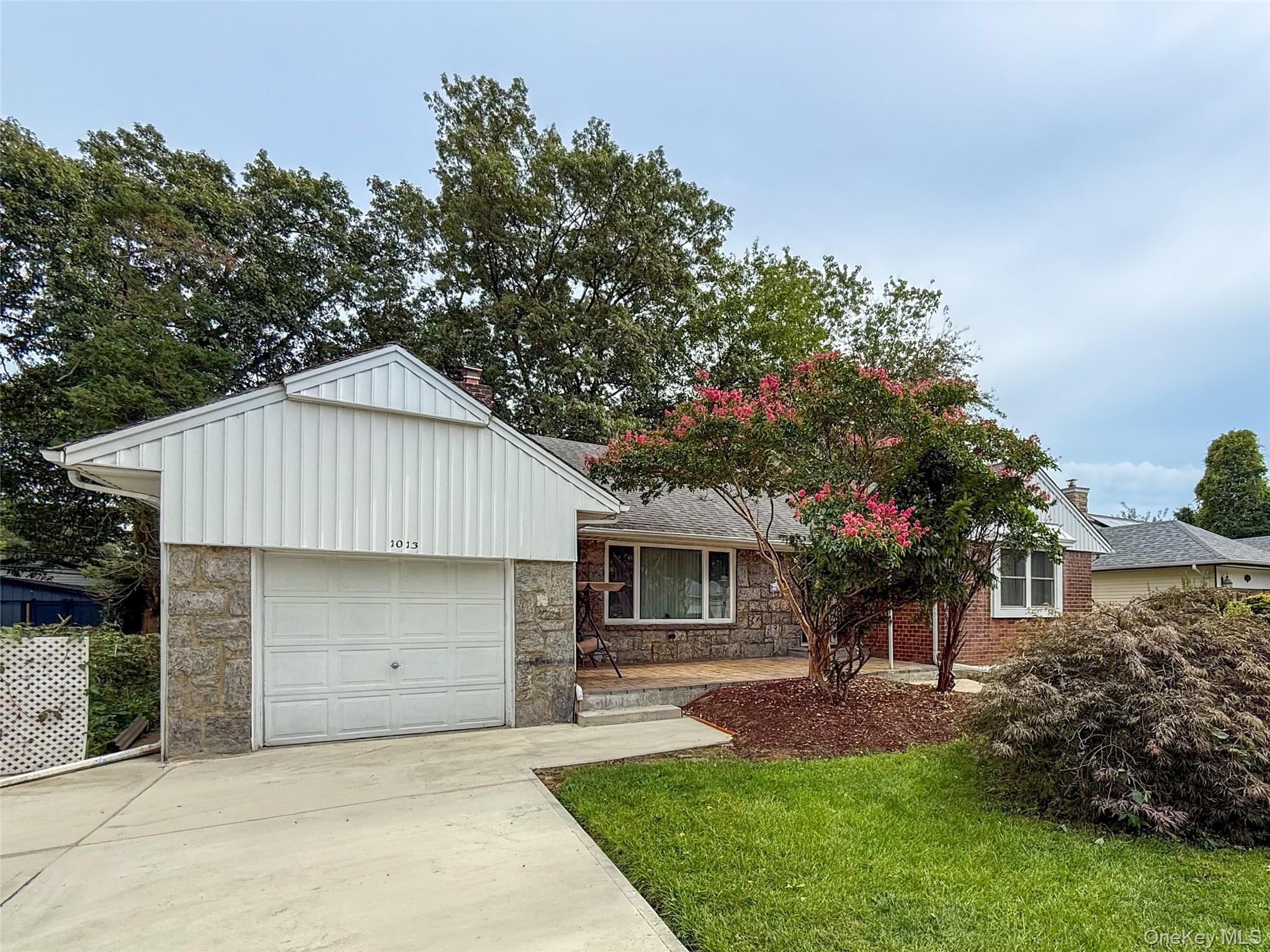 Single Family Stafford  Nassau County, NY 11580, MLS-898531-3