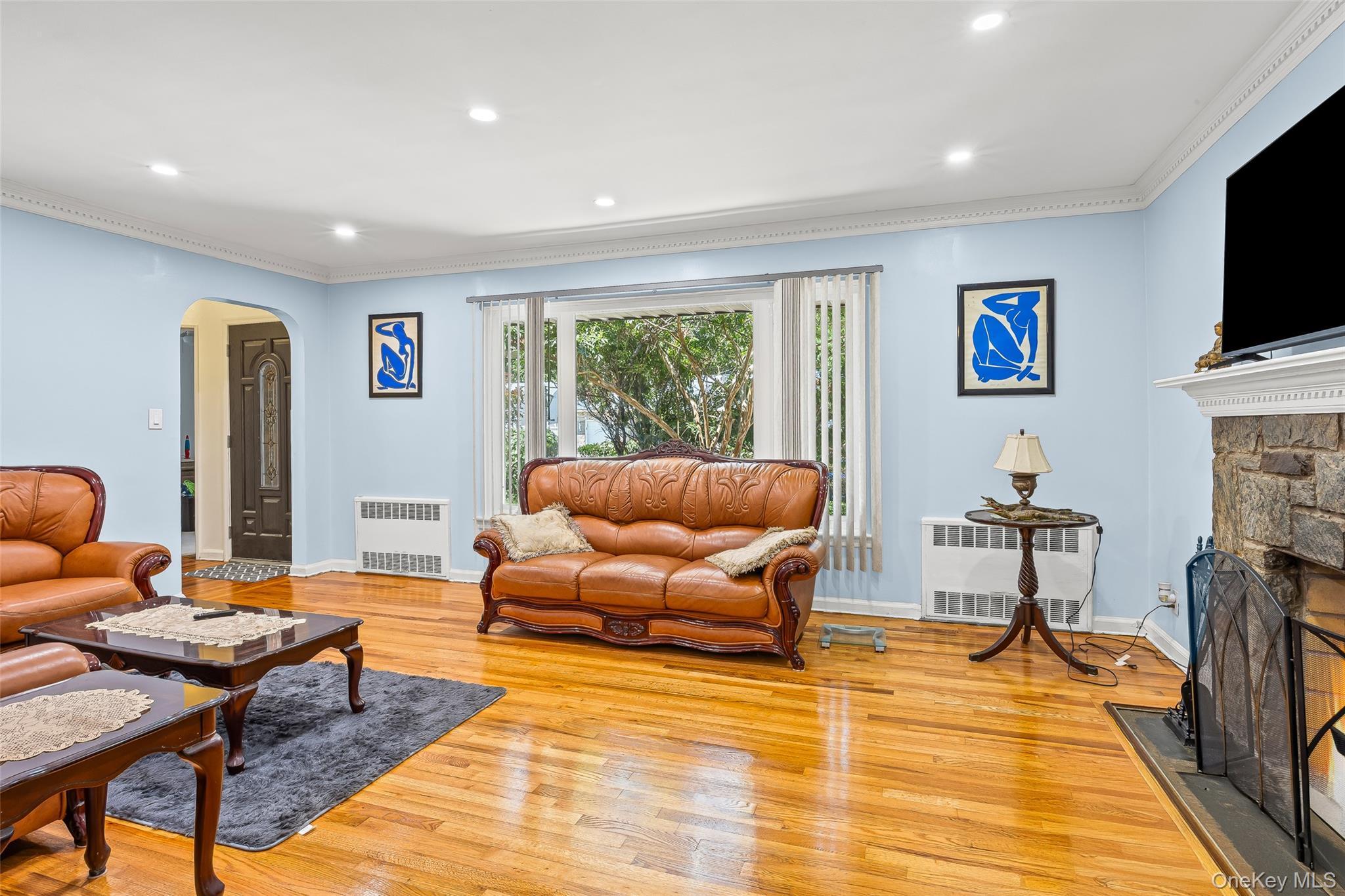 Single Family Stafford  Nassau County, NY 11580, MLS-898531-6