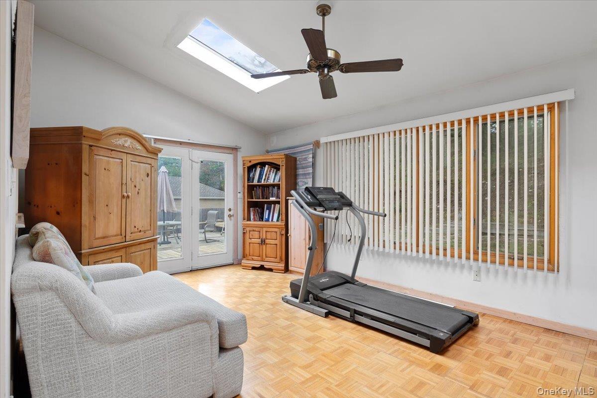 Single Family Kohr  Suffolk County, NY 11754, MLS-898546-11