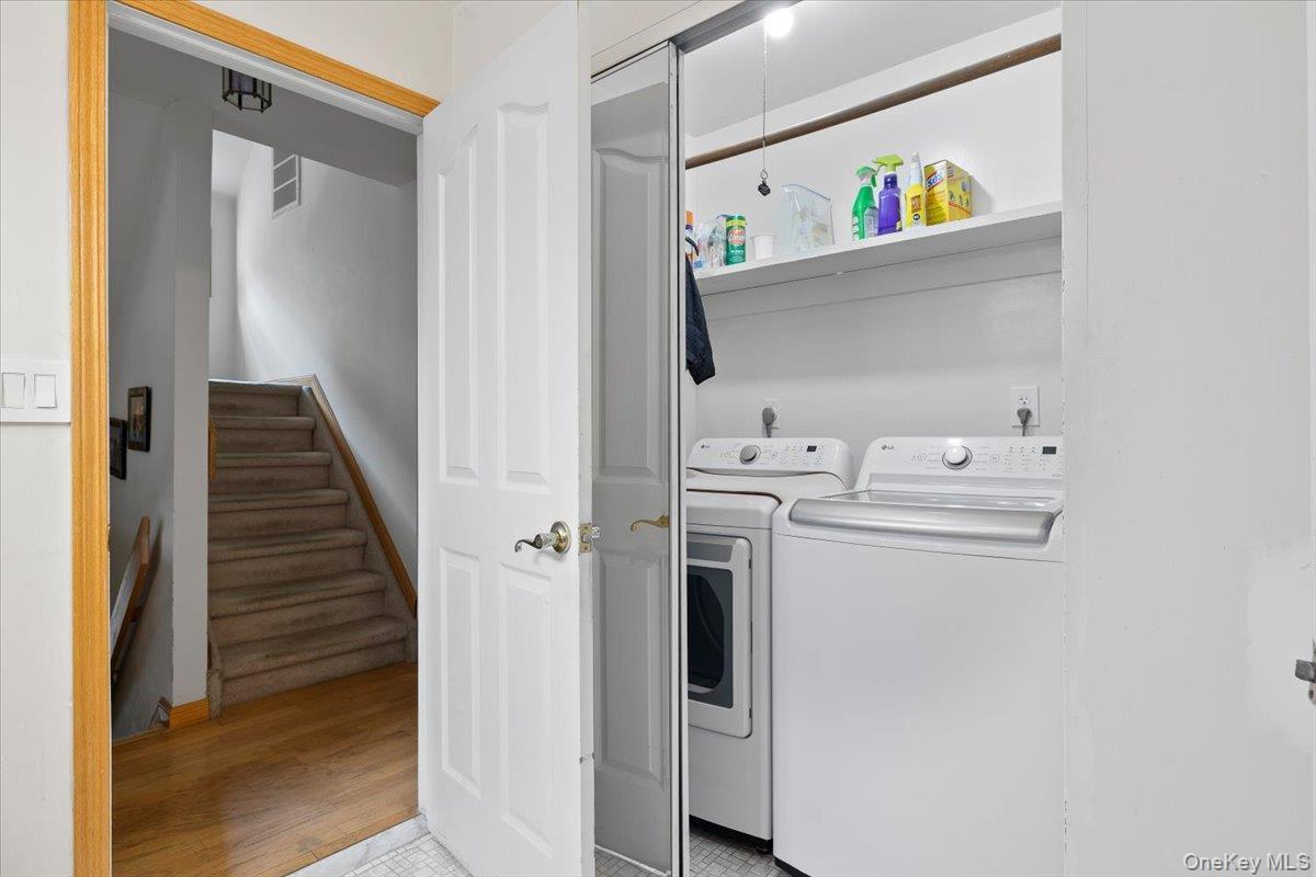 Single Family Kohr  Suffolk County, NY 11754, MLS-898546-17