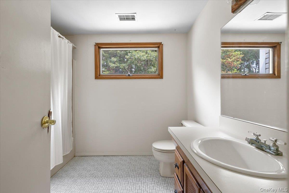 Single Family Kohr  Suffolk County, NY 11754, MLS-898546-25