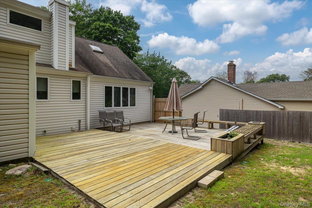 Single Family Kohr  Suffolk County, NY 11754, MLS-898546-28