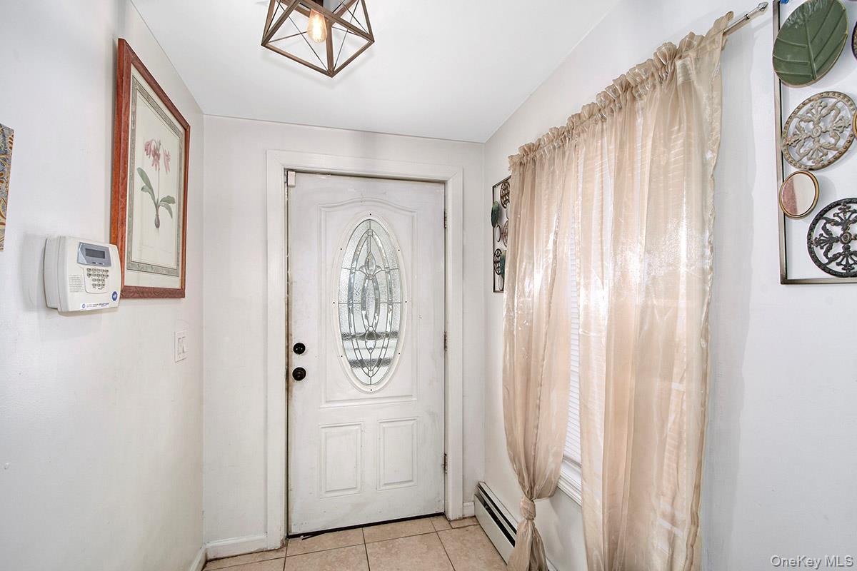 Single Family 229th  Bronx, NY 10466, MLS-898585-4