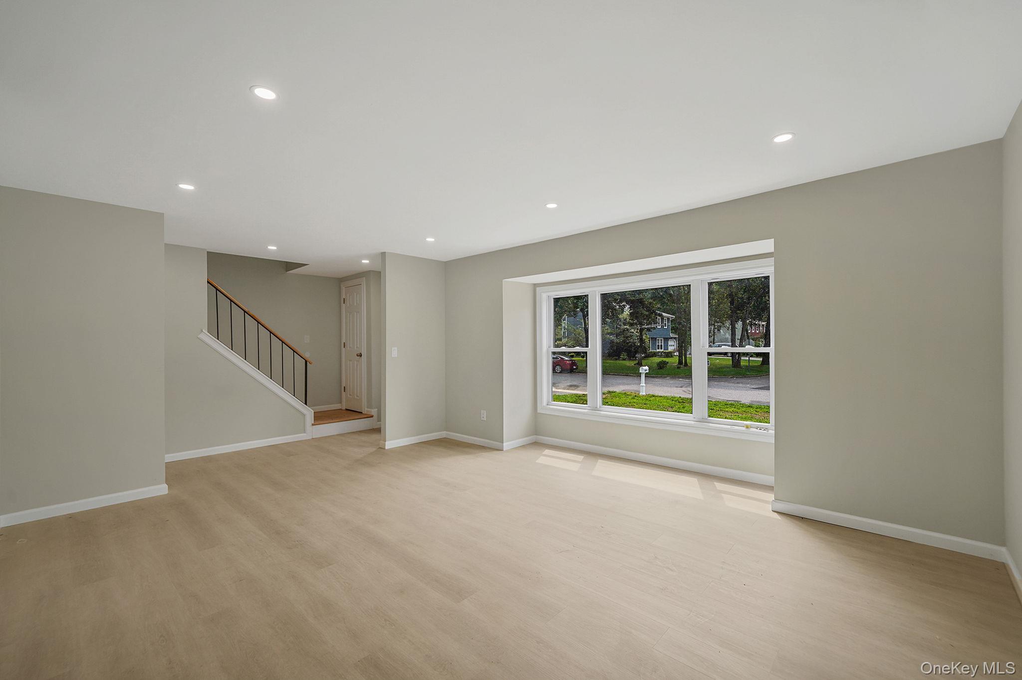 Single Family Bellaire Suffolk County, NY 11961, MLS-898602-13