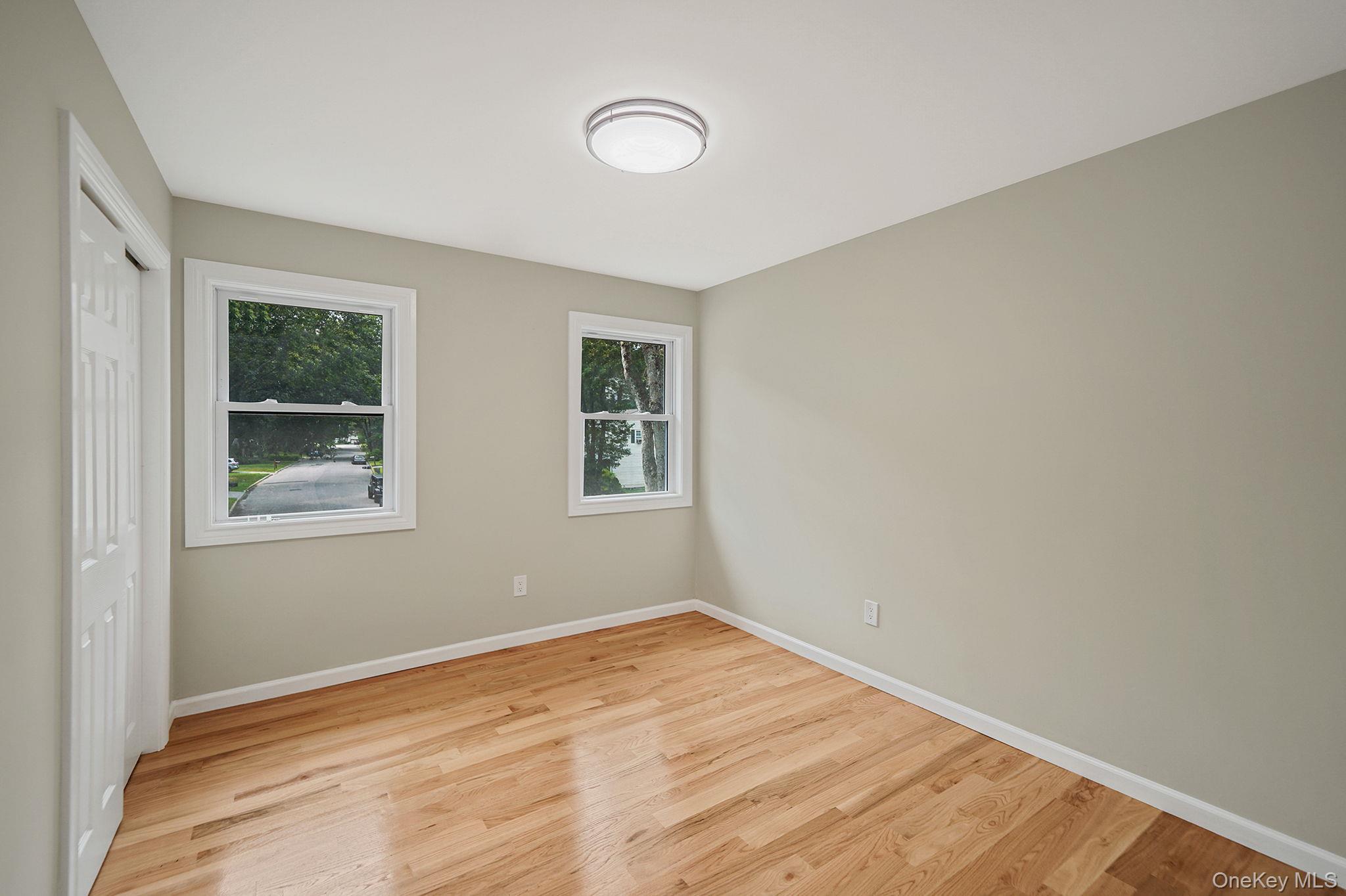 Single Family Bellaire Suffolk County, NY 11961, MLS-898602-19