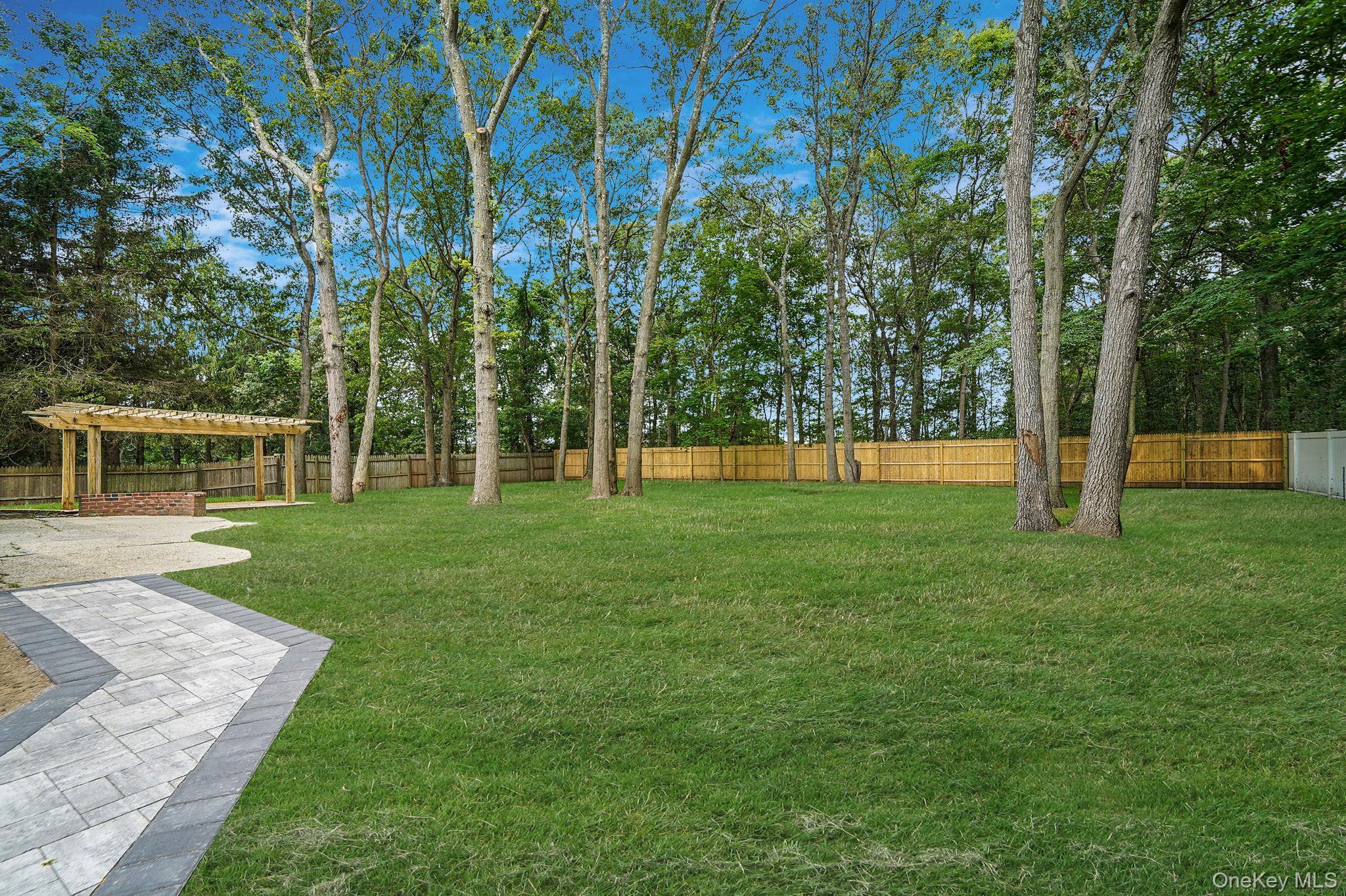 Single Family Bellaire Suffolk County, NY 11961, MLS-898602-31