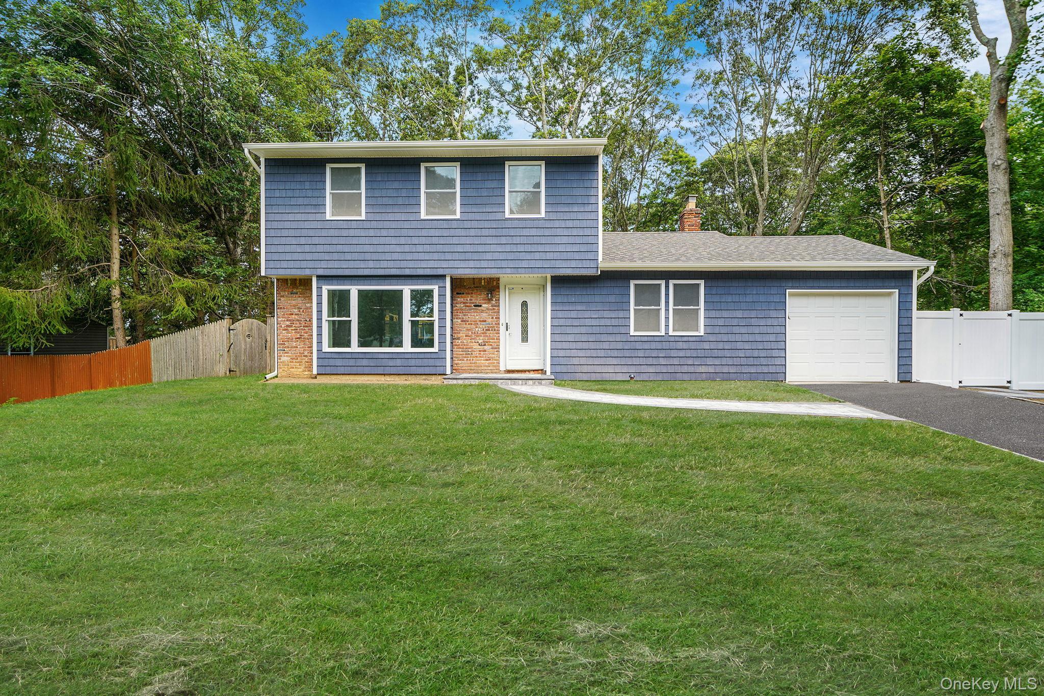 Single Family Bellaire Suffolk County, NY 11961, MLS-898602-35