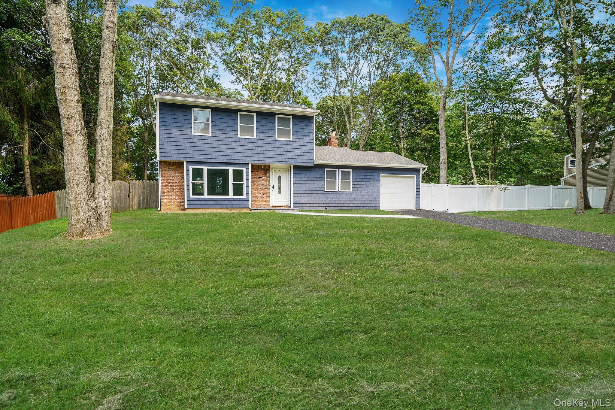 Single Family Bellaire Suffolk County, NY 11961, MLS-898602-36