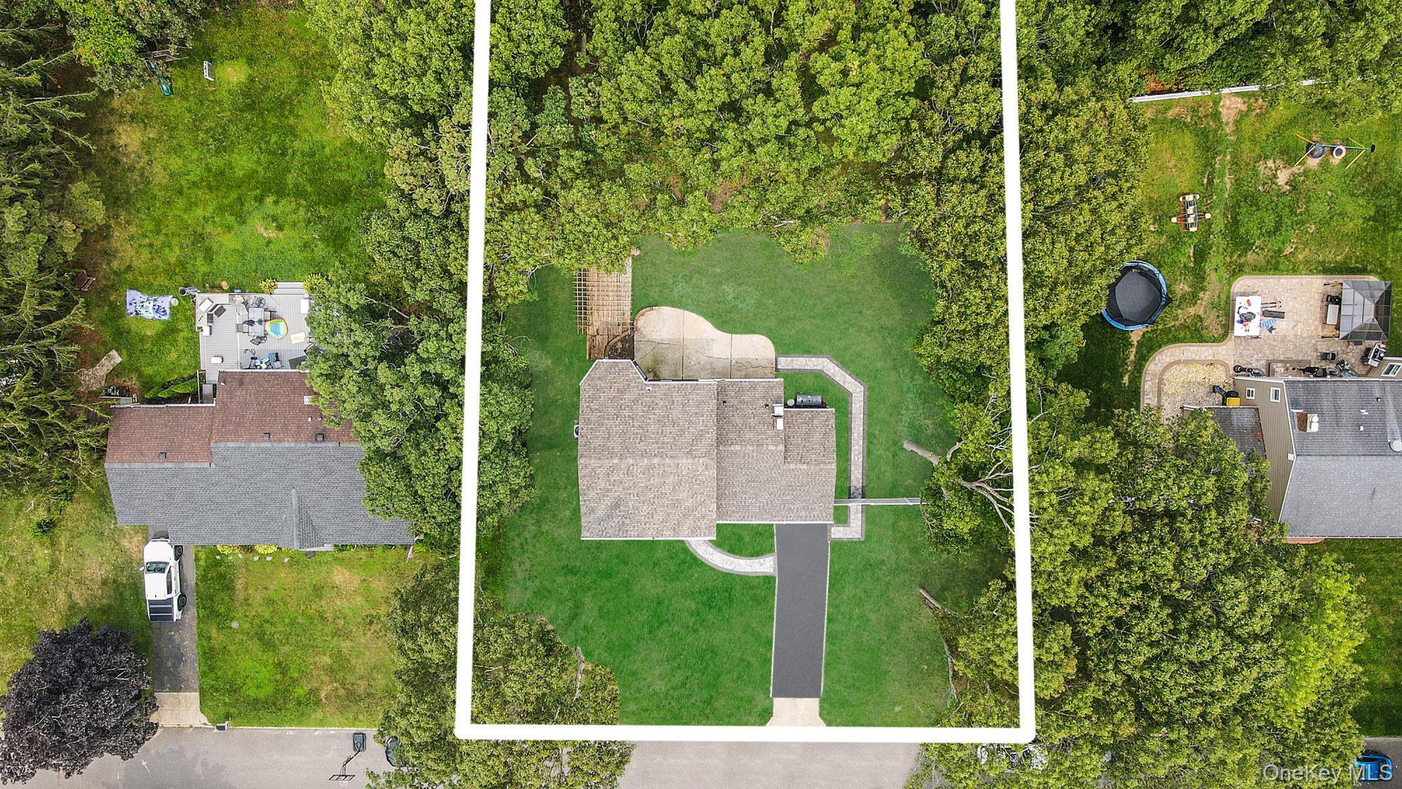 Single Family Bellaire Suffolk County, NY 11961, MLS-898602-38