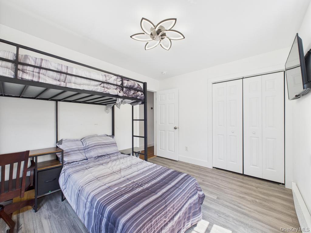 Single Family Commack Suffolk County, NY 11967, MLS-898677-17