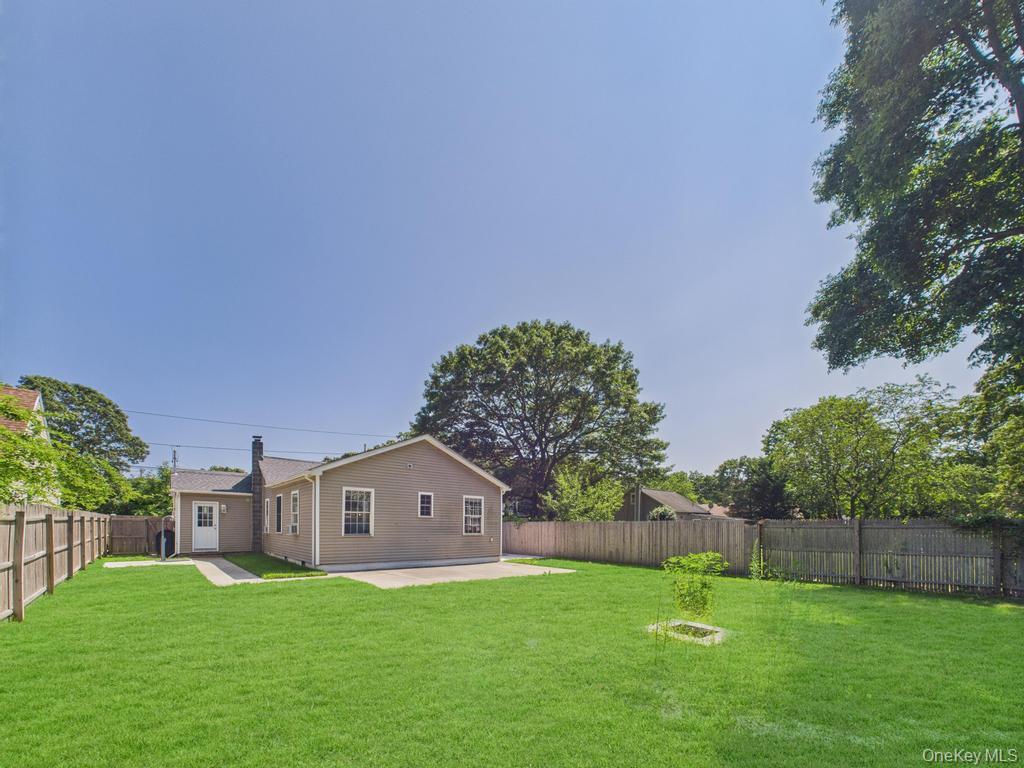 Single Family Commack Suffolk County, NY 11967, MLS-898677-2