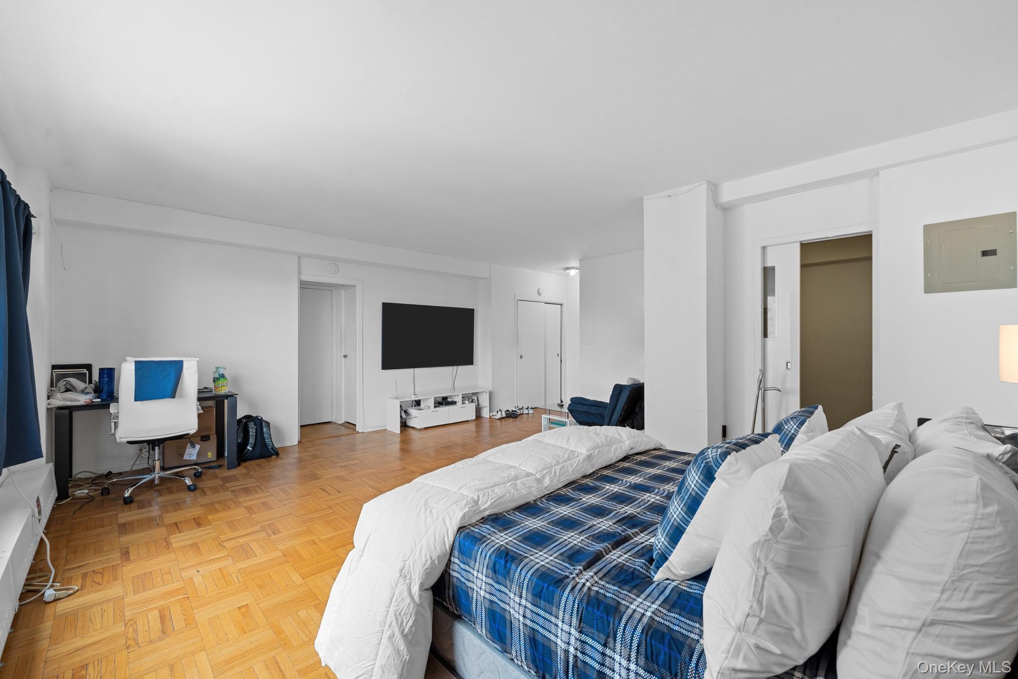 Coop Fordham Hill  Bronx, NY 10468, MLS-898705-2