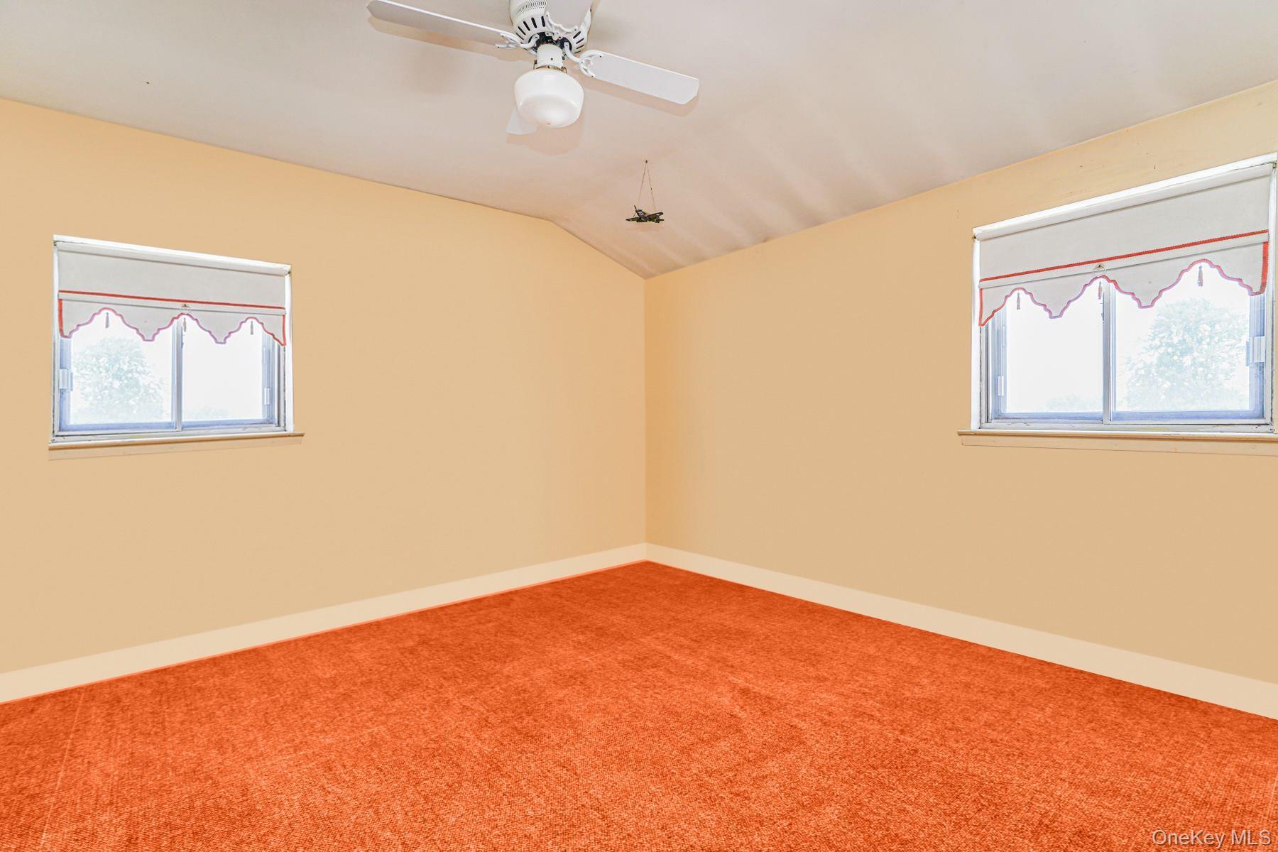 Single Family Middle Loop  Staten Island, NY 10308, MLS-898756-18