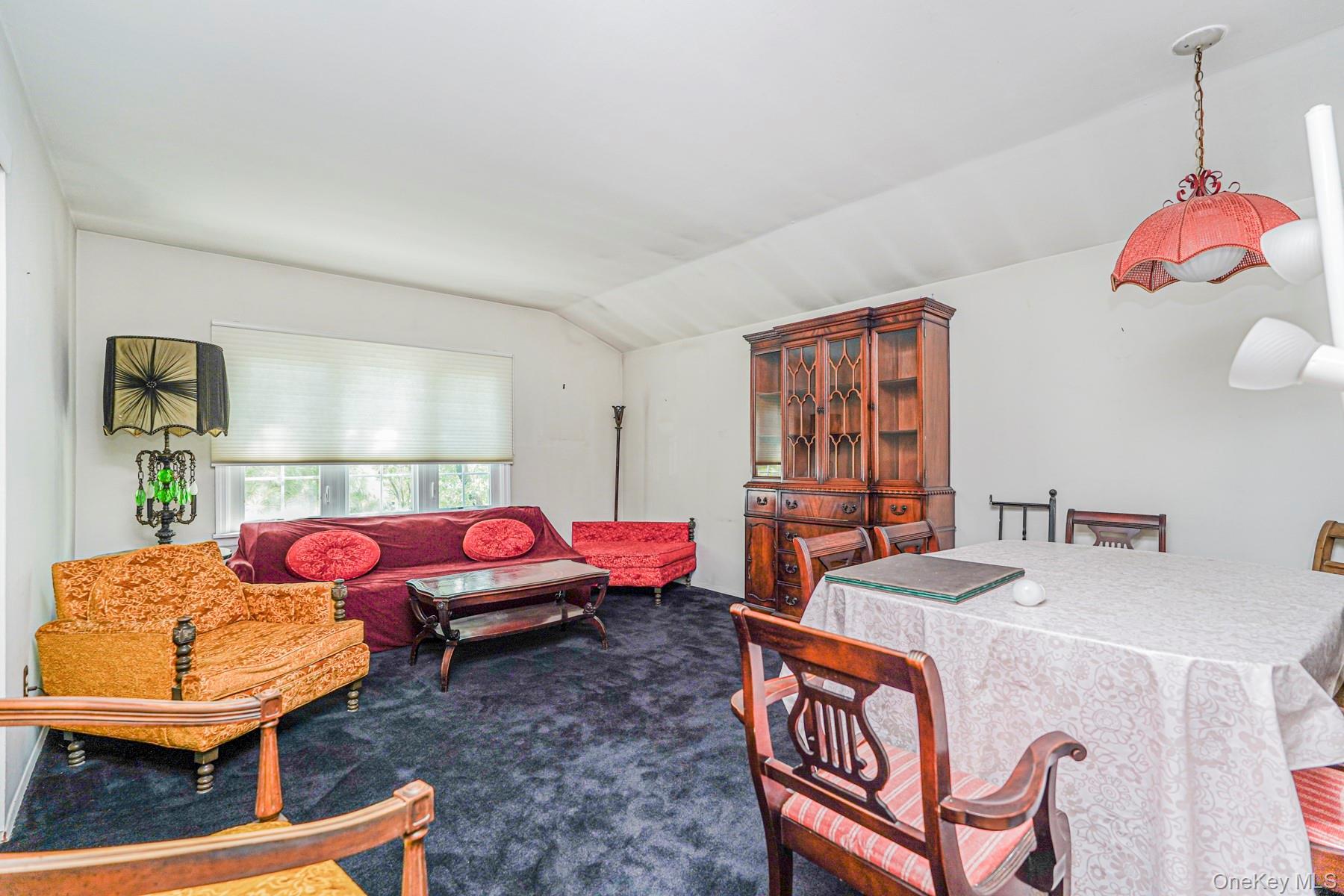 Single Family Middle Loop  Staten Island, NY 10308, MLS-898756-29