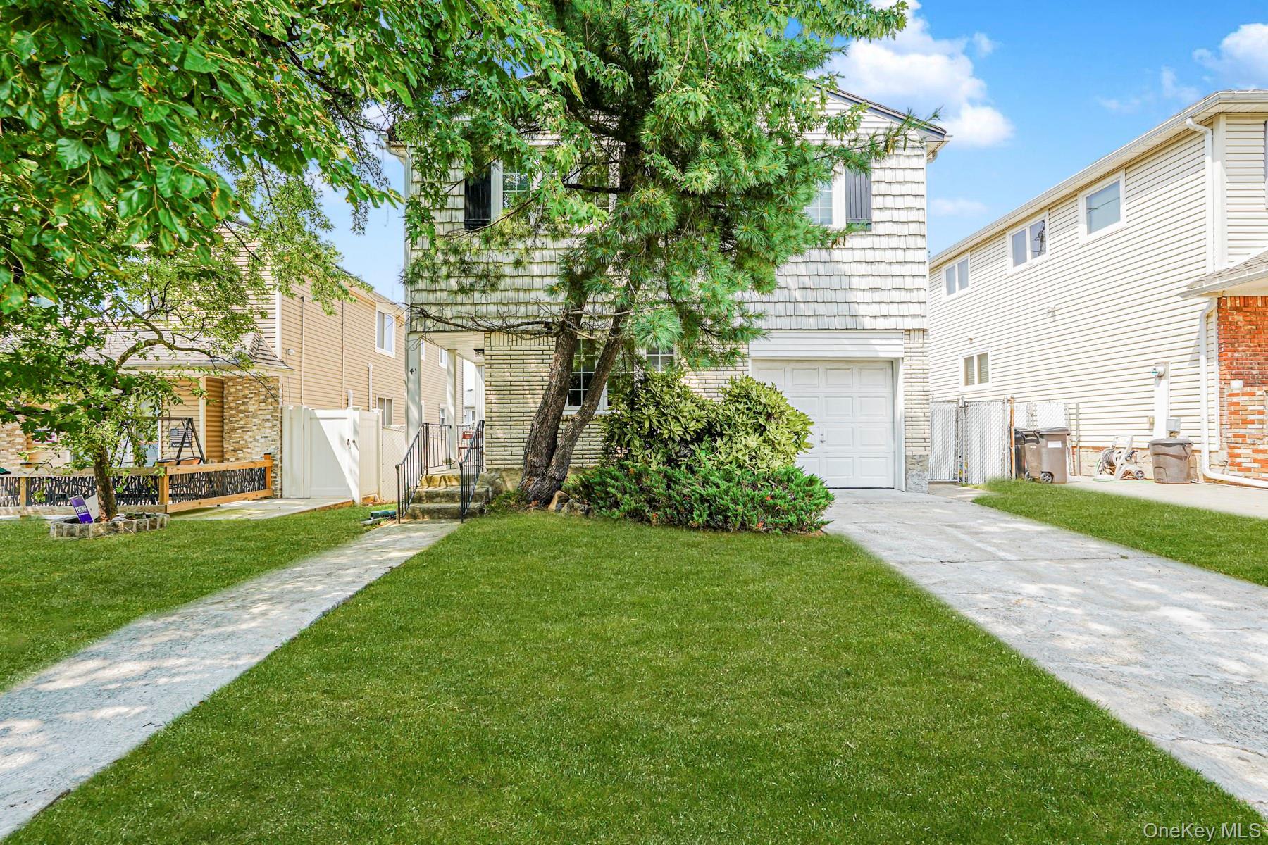 Single Family Middle Loop  Staten Island, NY 10308, MLS-898756-3
