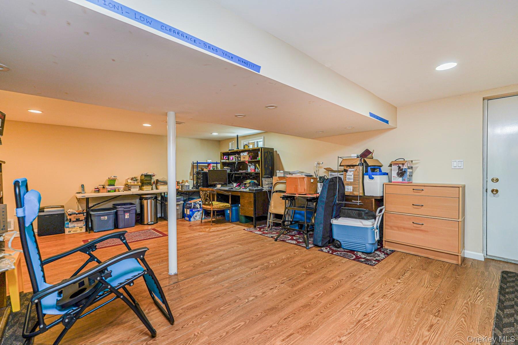 Single Family Middle Loop  Staten Island, NY 10308, MLS-898756-33