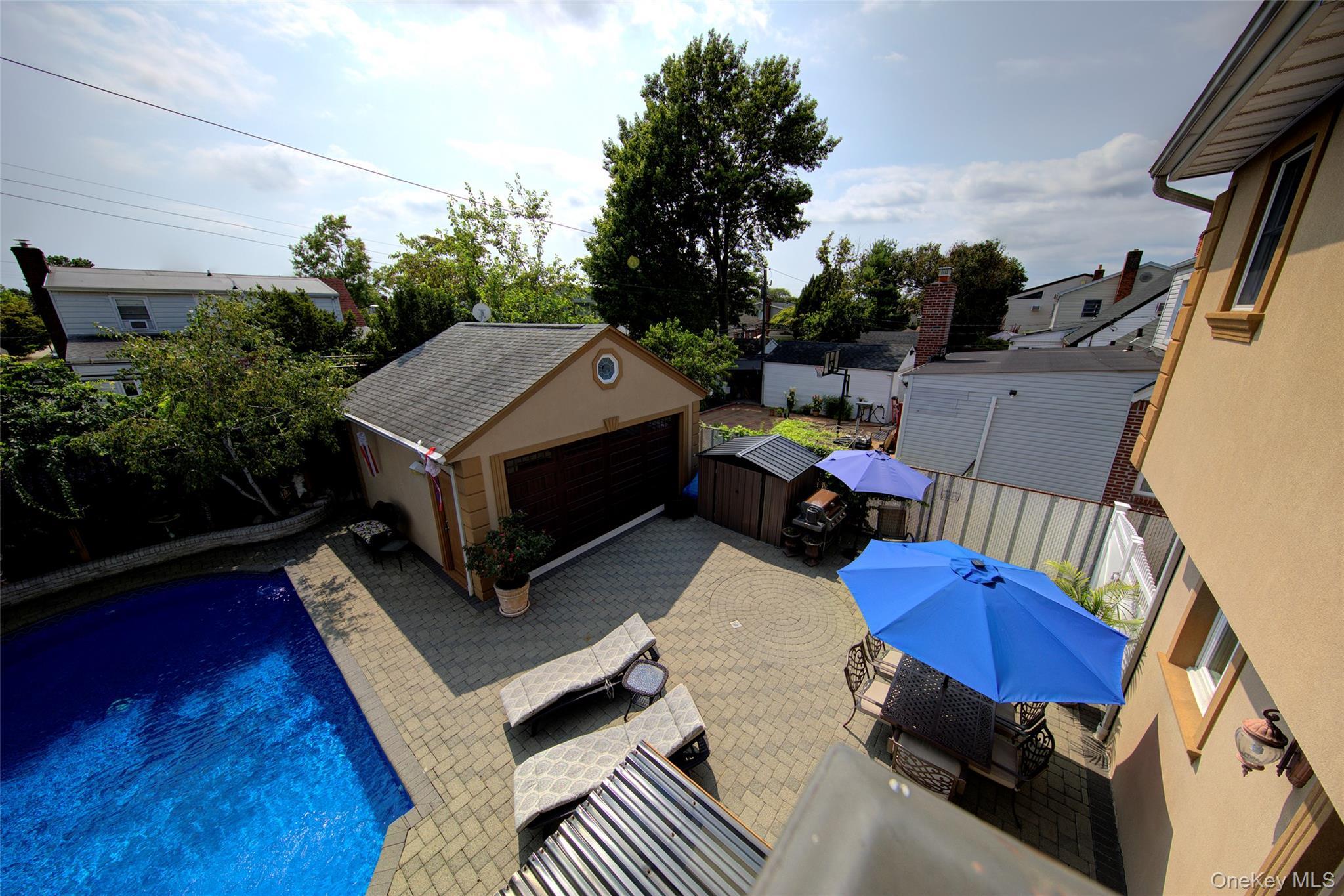 Single Family Glen Nassau County, NY 11010, MLS-898781-28