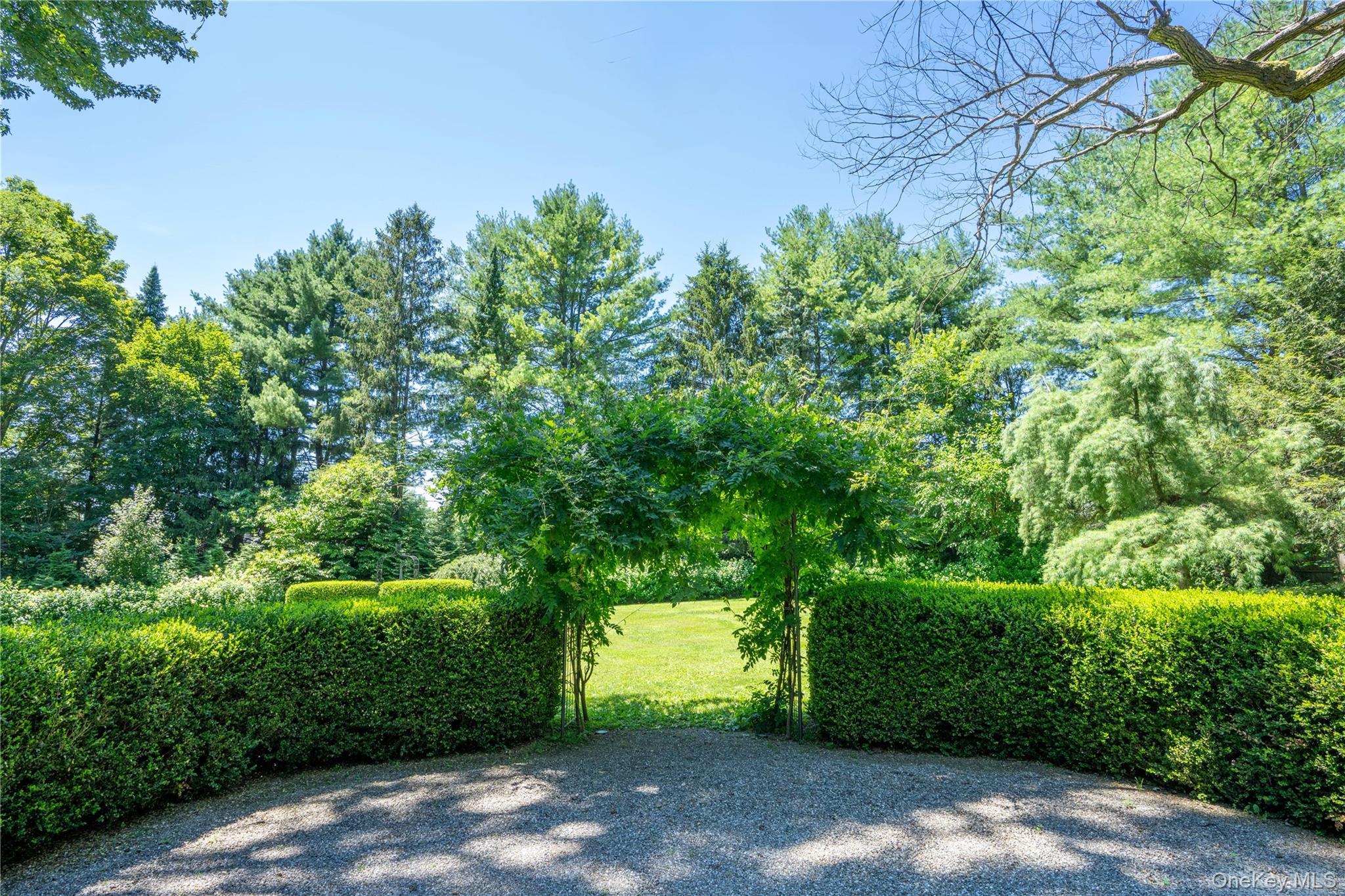 Single Family Salt Point Dutchess County, NY 12514, MLS-898810-20