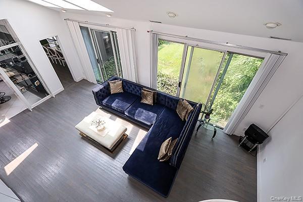 Single Family Arrandale Nassau County, NY 11024, MLS-898900-21