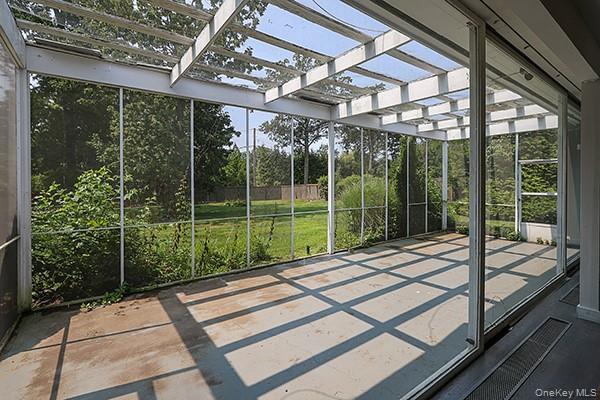 Single Family Arrandale Nassau County, NY 11024, MLS-898900-29