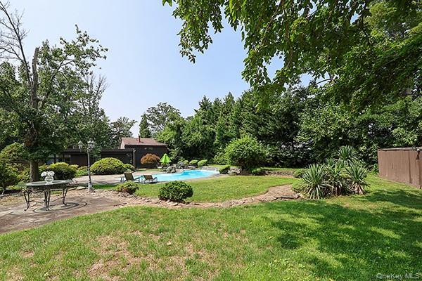 Single Family Arrandale Nassau County, NY 11024, MLS-898900-34