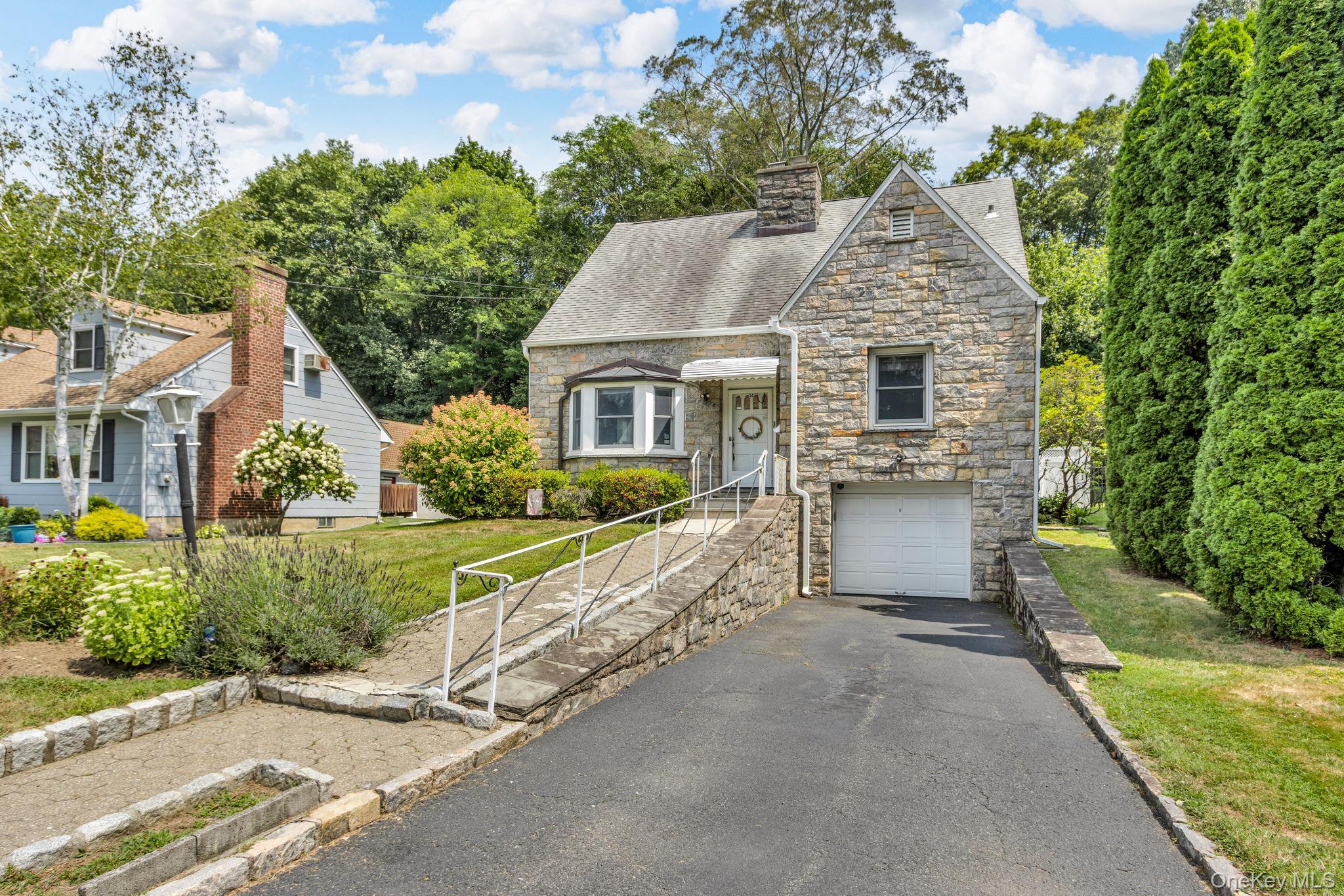 Single Family Coralyn  Westchester County, NY 10605, MLS-898909-2